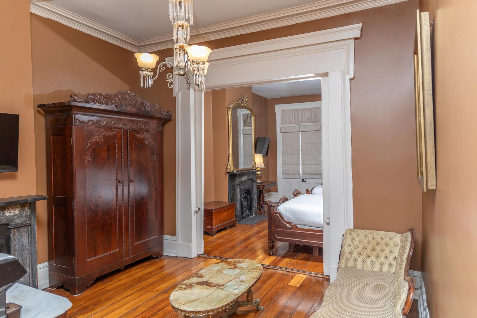 Lamothe House Hotel A French Quarter Guest Houses Property New Orleans Exterior photo