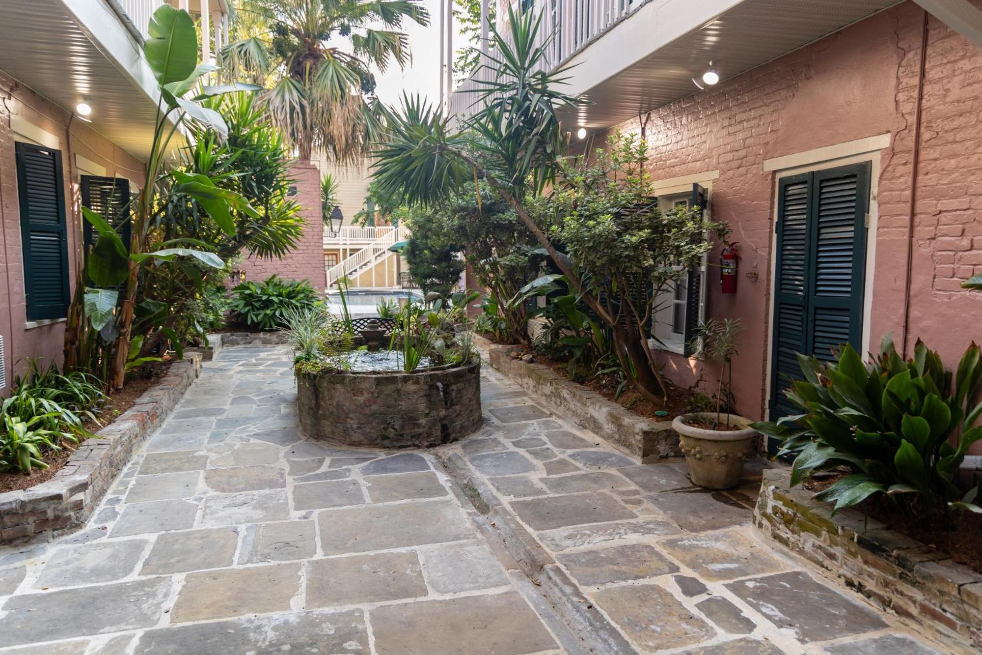 Lamothe House Hotel A French Quarter Guest Houses Property New Orleans Exterior photo