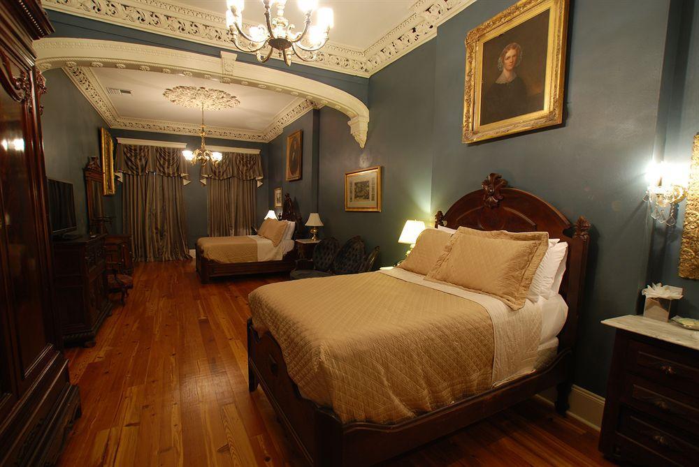 Lamothe House Hotel A French Quarter Guest Houses Property New Orleans Exterior photo