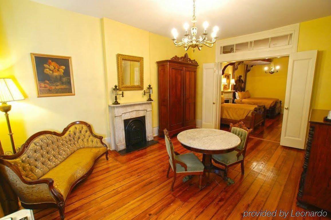Lamothe House Hotel A French Quarter Guest Houses Property New Orleans Exterior photo