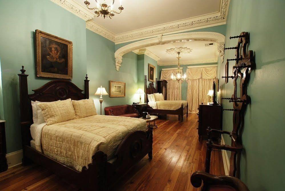 Lamothe House Hotel A French Quarter Guest Houses Property New Orleans Exterior photo